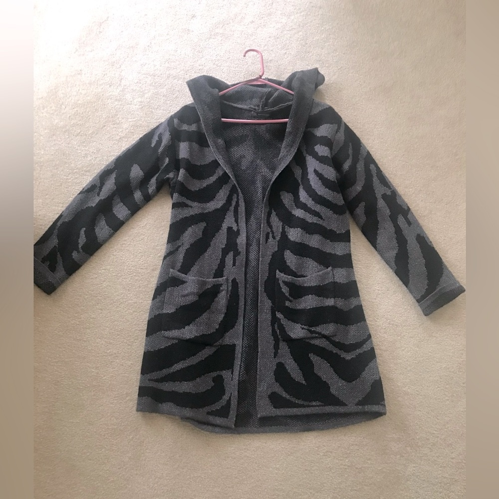 INC INTERNATIONAL CONCEPTS ANIMAL DESIGN HOODED SWEATER WITH POCKETS